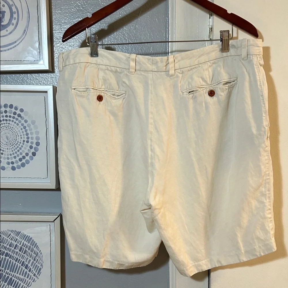 Tommy Bahama Men's Linen Blend Cream Flat Front Chino Shorts Size 38
